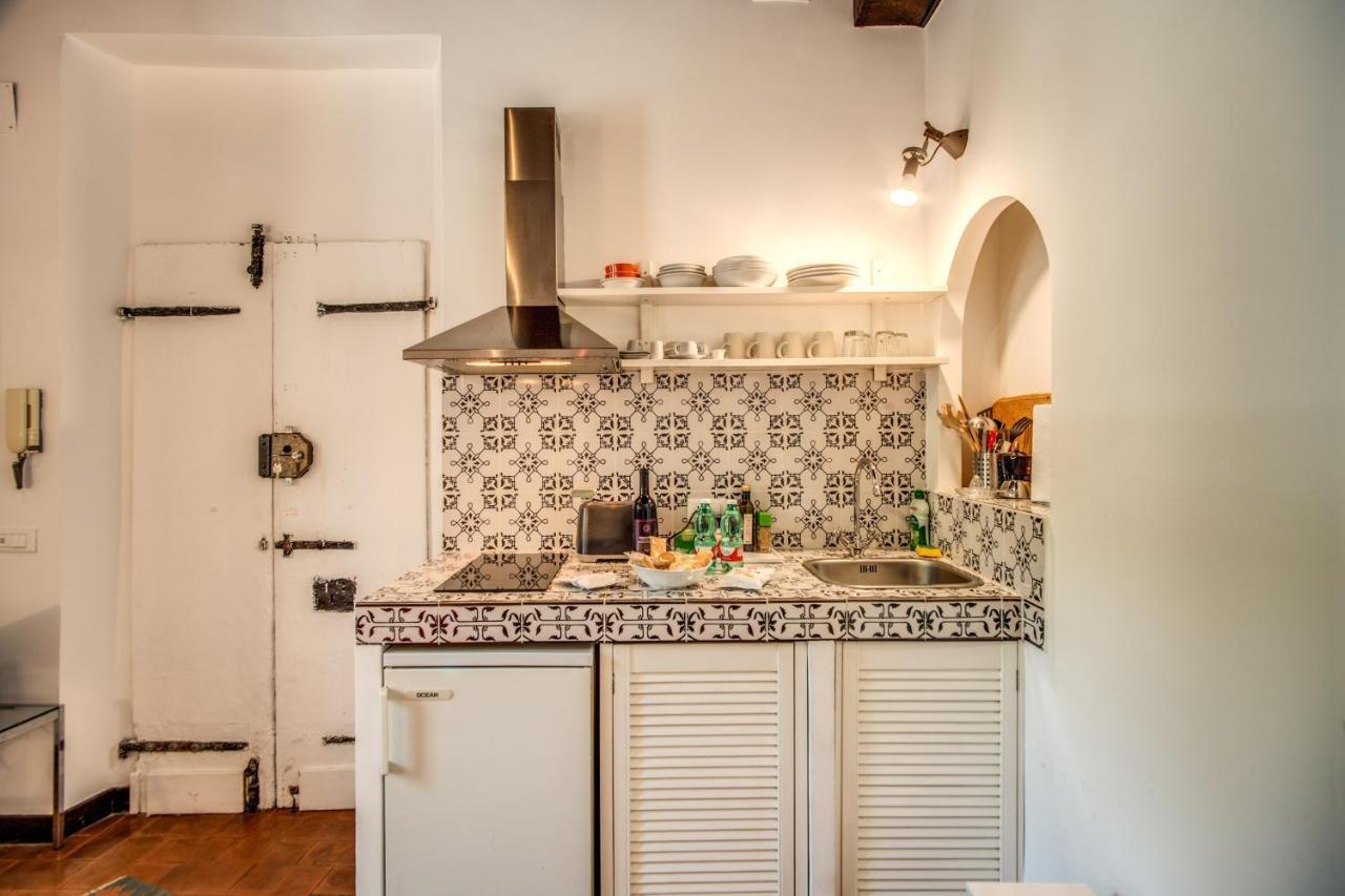 Lovely Flat In The Heart Of Trastevere روما المظهر الخارجي الصورة