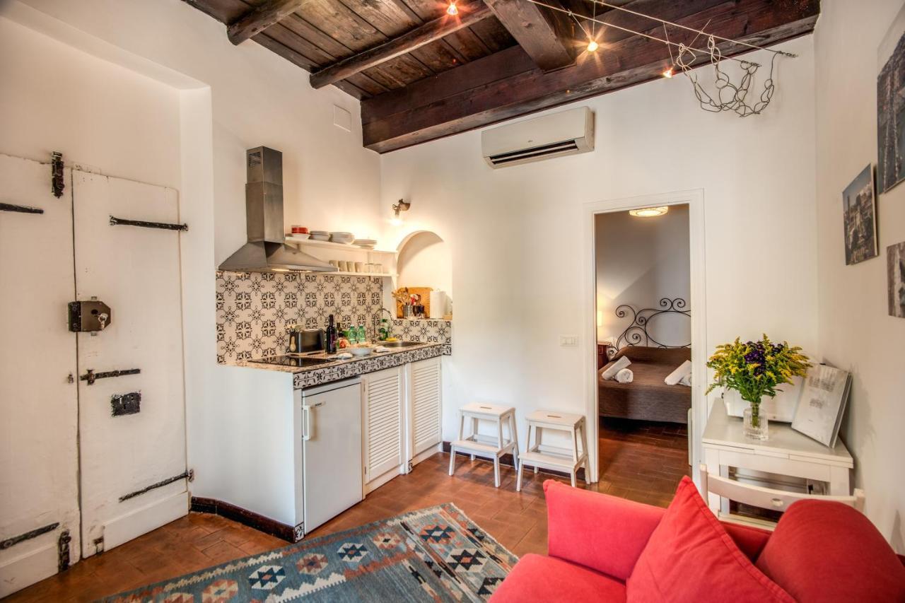 Lovely Flat In The Heart Of Trastevere روما المظهر الخارجي الصورة